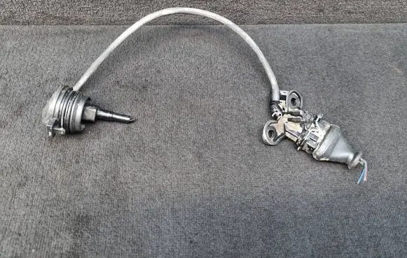 Audi A4 S4 B5 8D Reversing light switch sensor 012919823F
