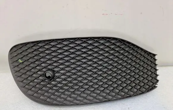 Mercedes-Benz E W213 Front bumper lower grill