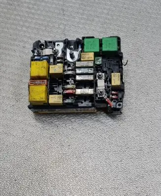 Peugeot 208 I Fuse module 452583604 0898208296