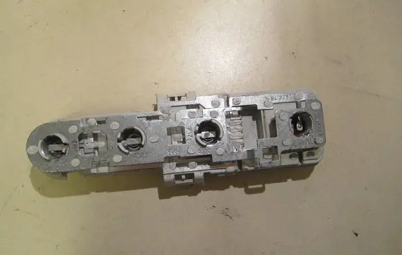 Audi A4 S4 B5 8D Tail light bulb cover holder 8D9945257