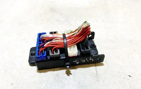 KIA Sorento Fuse box set 913103e810 91310-3e810