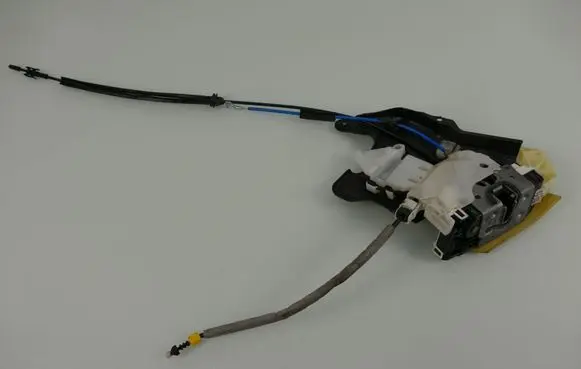 Mercedes-Benz E W212 Rear door lock A2127330408