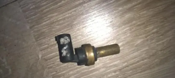 Mercedes-Benz A W168 Coolant temperature sensor 805431
