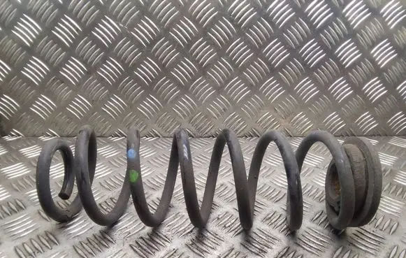 Volkswagen Touran I Rear coil spring