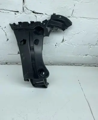 Renault Kangoo II Bumper support mounting bracket corner 8200435435F 8200435435