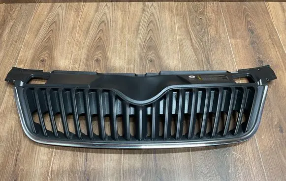 Skoda Fabia Mk2 (5J) Front grill 5J0853668C