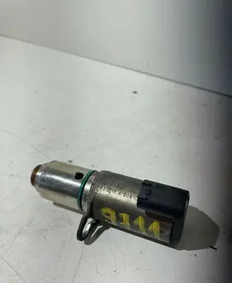 Volvo V50 Camshaft vanos timing valve 8692552
