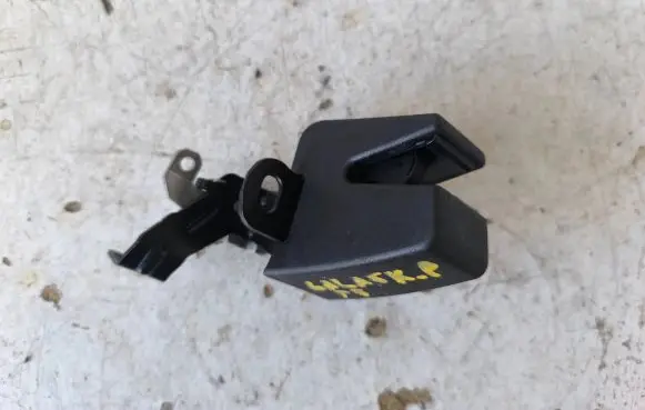 Loading door lock