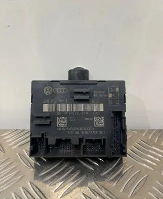 Audi Q7 4L Door control unit/module 4F0959792T 8K0959792M