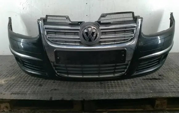 Volkswagen Golf V Front bumper C9X