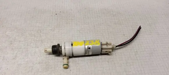 Opel Insignia A Headlight washer pump 13250289 315569426