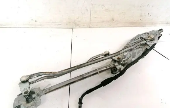 Mazda CX-7 Front wiper linkage and motor