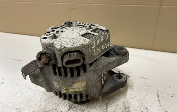 Toyota Yaris Generator/alternator 1022115660