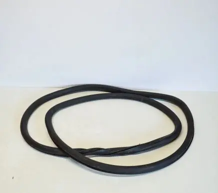 Volkswagen Tiguan Rubber seal rear door 5N0867913