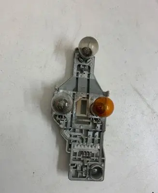 Skoda Octavia Mk2 (1Z) Tail light bulb cover holder 1Z9945258 27592202