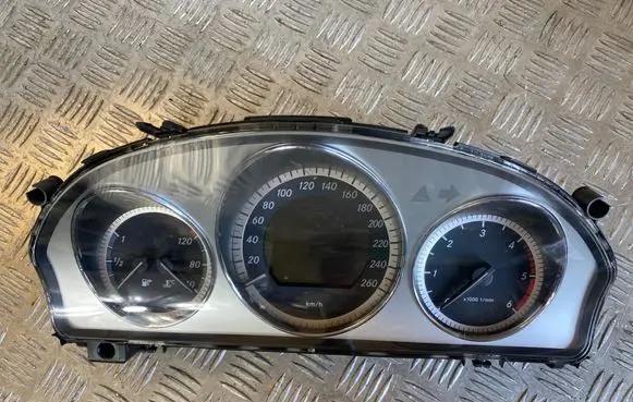 Mercedes-Benz C W204 Speedometer (instrument cluster) A2049004400 A2049022600 A2045407511