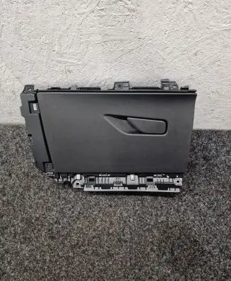 BMW X1 U11 Glove box