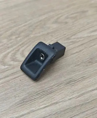 Volvo S80 AUX in-socket connector 30657961