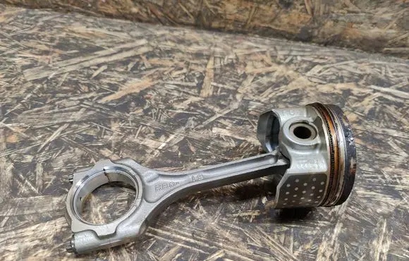 Honda Jazz Piston with connecting rod RB0 RBJ