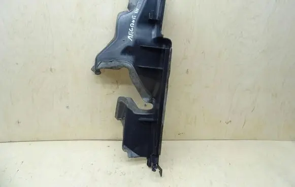 Renault Megane III Radiator trim 214982743R