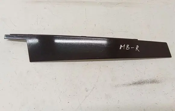 Mercedes-Benz R W251 Other front door trim element A2516901389
