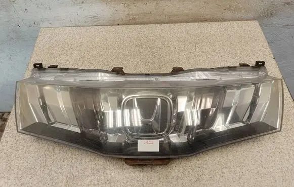 Front bumper upper radiator grill