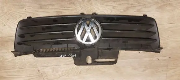 Volkswagen Polo Front grill 6Q0853651 1J585361