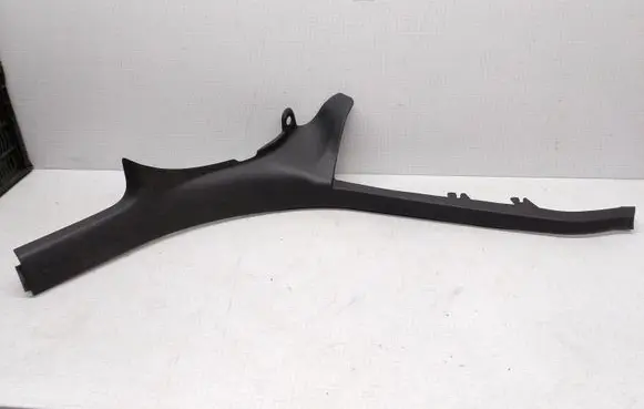 Skoda Octavia Mk2 (1Z) Other sill/pillar trim element 1Z9867767