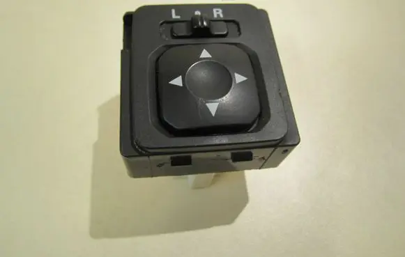 Mitsubishi Lancer Evolution Wing mirror switch 183570