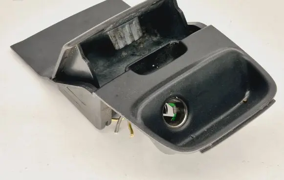 Volvo S70 V70 V70 XC Car ashtray 9164954 6795