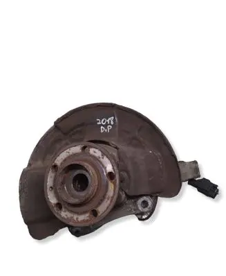 Volvo V70 Front wheel hub 9461944