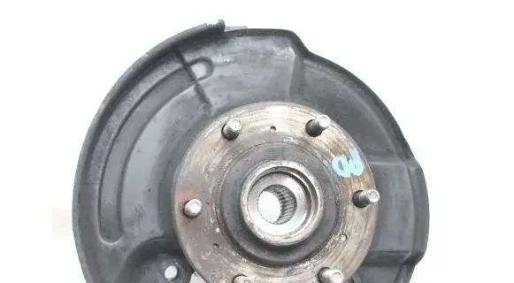Mitsubishi L200 Front wheel hub