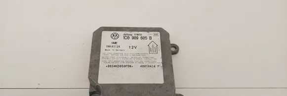 Volkswagen PASSAT B5 Airbag control unit/module 1C0909605B 5WK43124
