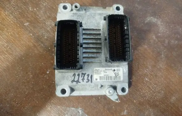 Opel Meriva A Engine control unit/module 55352622 0261208253