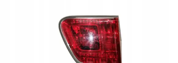 Toyota Avensis T270 Tailgate rear/tail lights 8159005110