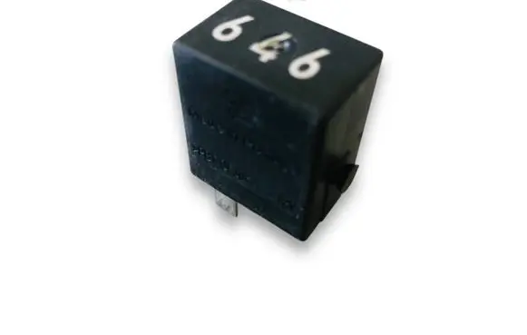 Audi A8 S8 D4 4H Other relay 4H0951253C V23374A1001X010