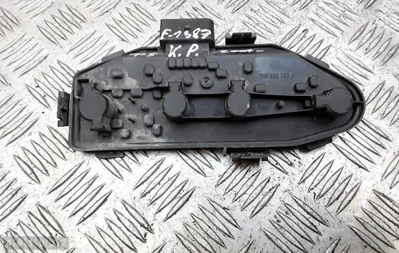 Volkswagen Transporter - Caravelle T5 Tail light bulb cover holder 7H0945257A