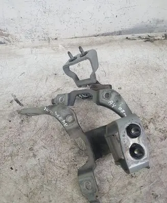 Audi A4 S4 B7 8E 8H Tailgate/trunk/boot hinge