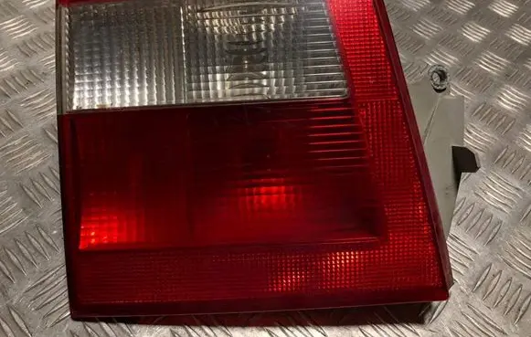 Saab 9-5 Tailgate rear/tail lights 5142278