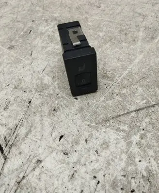 Volkswagen PASSAT B5 Seat heating switch 3B0963563C