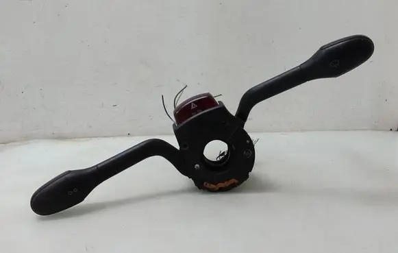 Volkswagen Golf III Wiper turn signal indicator stalk/switch 1H6953503AA