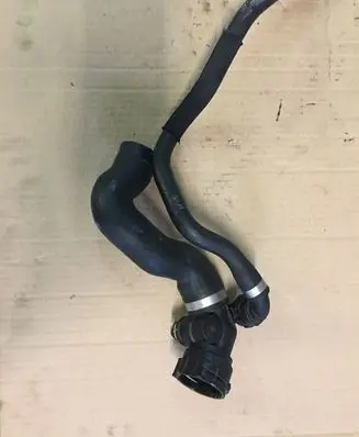 BMW 7 F01 F02 F03 F04 Engine coolant pipe/hose 17127600131 7600131