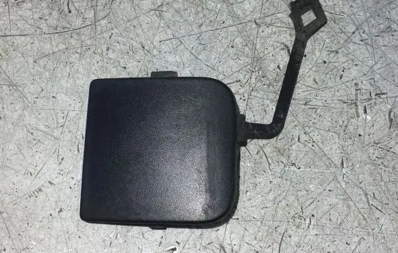 Rear bumper row hook cap/cover