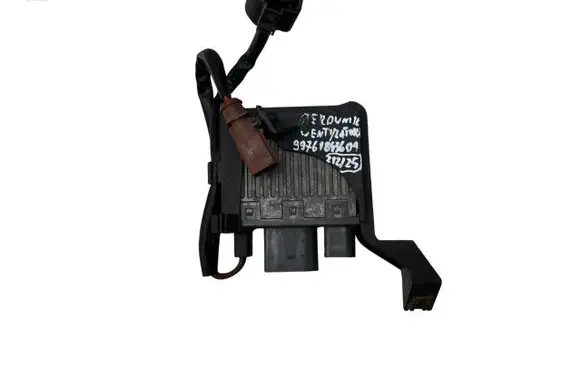 Porsche 911 997 Coolant fan relay 99761843601