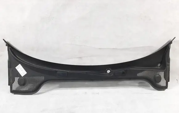 Audi A3 S3 8P Wiper trim 8P1819415E