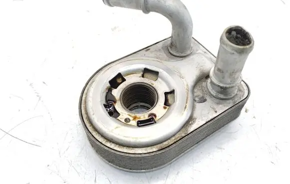 Engine oil radiator