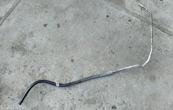 Volvo V70 Power steering hose/pipe/line