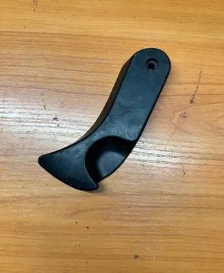 BMW 5 E39 Engine bonnet (hood) release handle 8226621