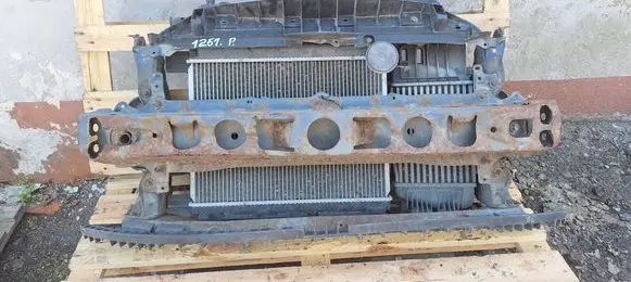 Toyota Yaris Radiator support slam panel