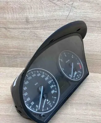 BMW 3 E90 E91 Speedometer (instrument cluster) 9143821 914382101 LHD